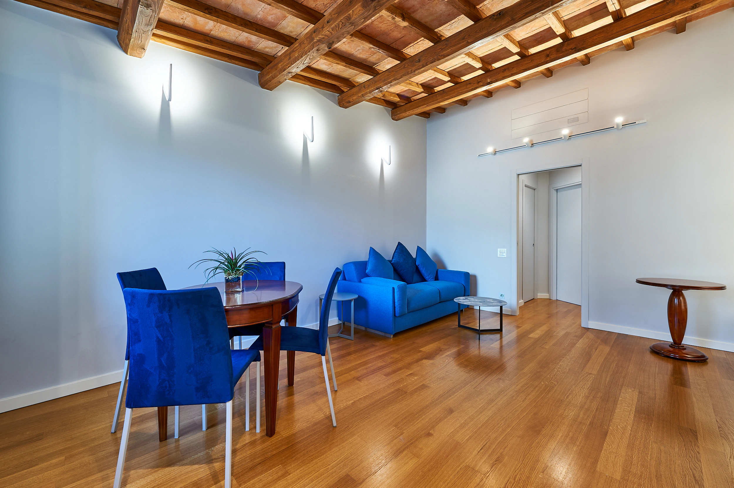 Nazionale Skyloft - Luxury Spa Penthouse · Via Torino 122 Roma · Foto 01