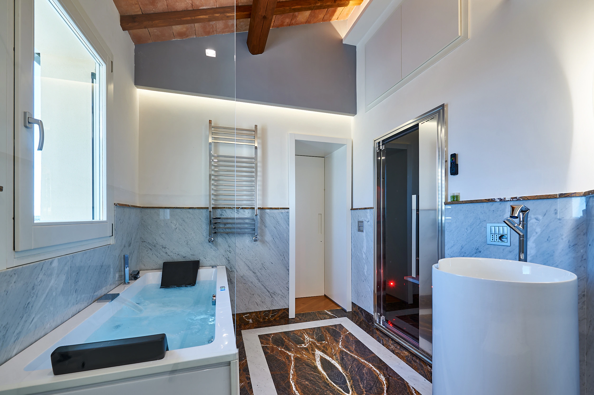 Nazionale Skyloft - Luxury Spa Penthouse · Via Torino 122 Roma · Foto 16