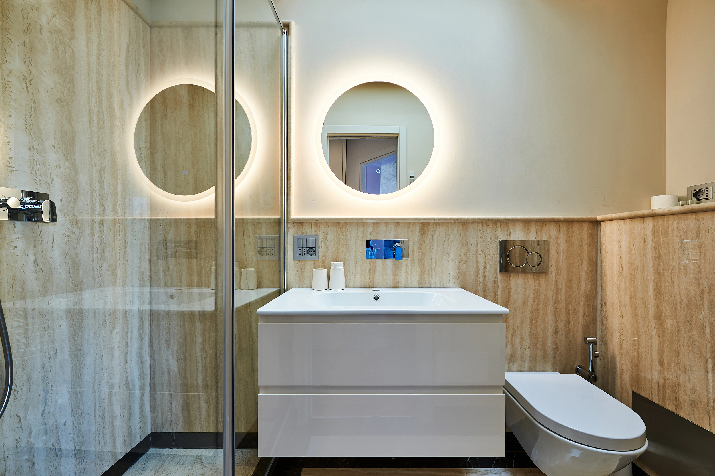 Nazionale Skyloft - Luxury Spa Penthouse · Via Torino 122 Roma · Foto 24